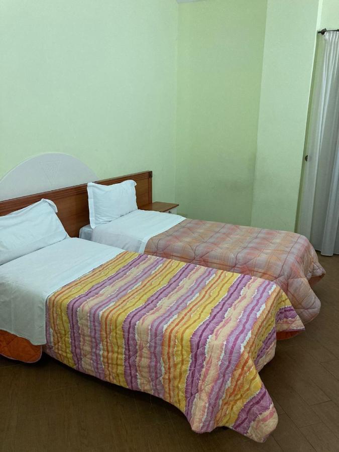Residence Le Ginestre Авецано Екстериор снимка